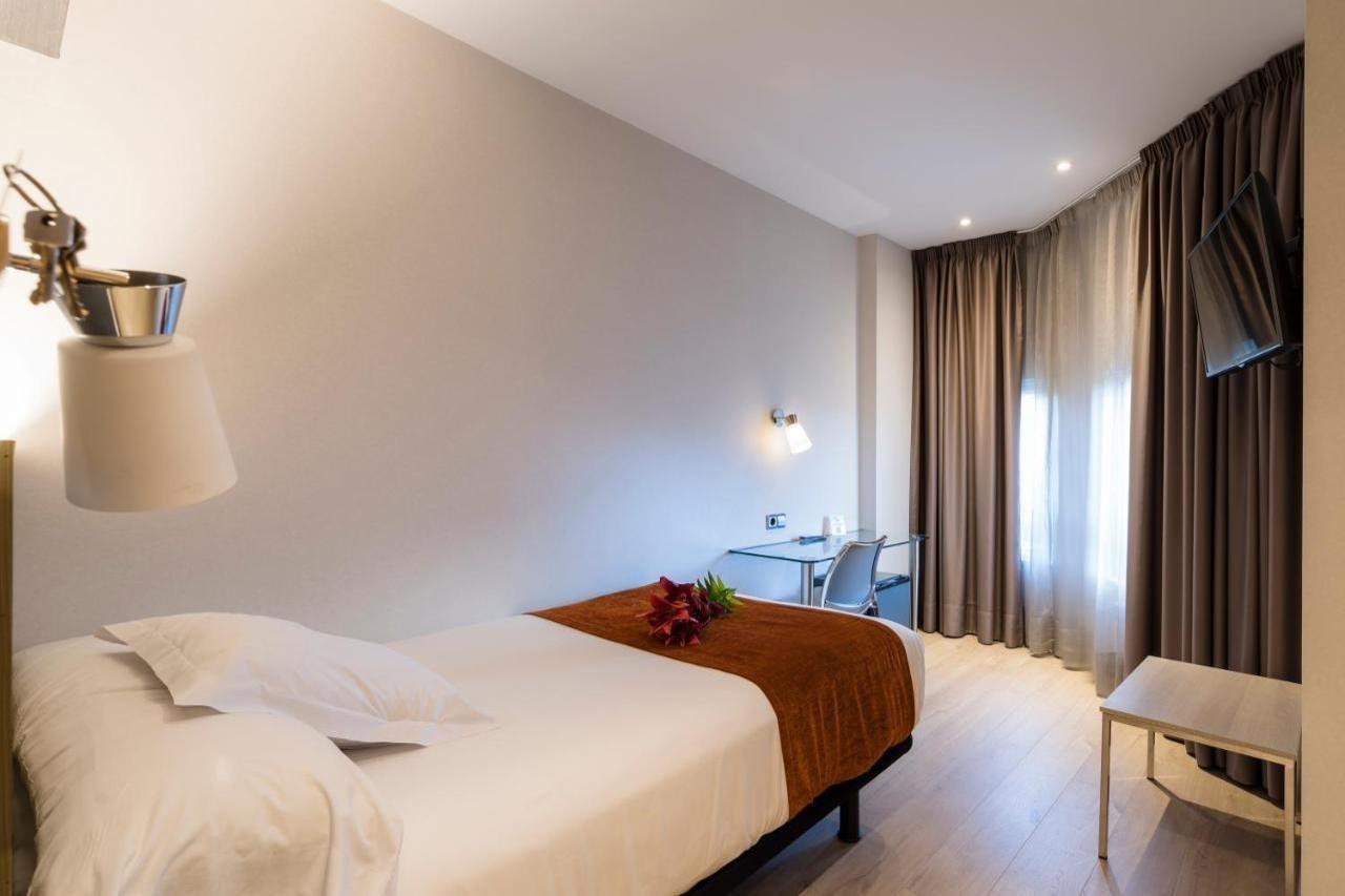 Hotel Avenida โอโกรูญา ภายนอก รูปภาพ