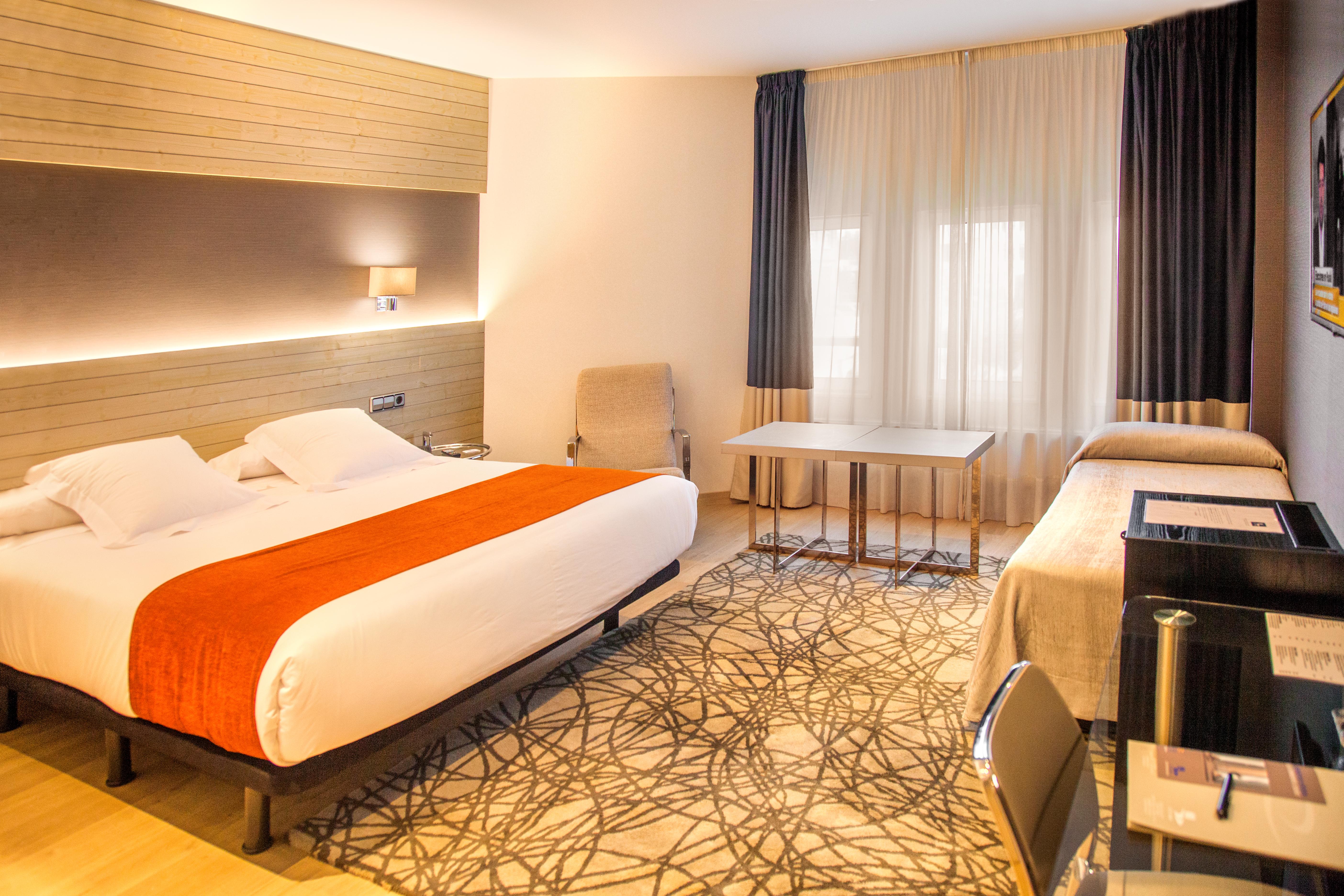 Hotel Avenida โอโกรูญา ภายนอก รูปภาพ