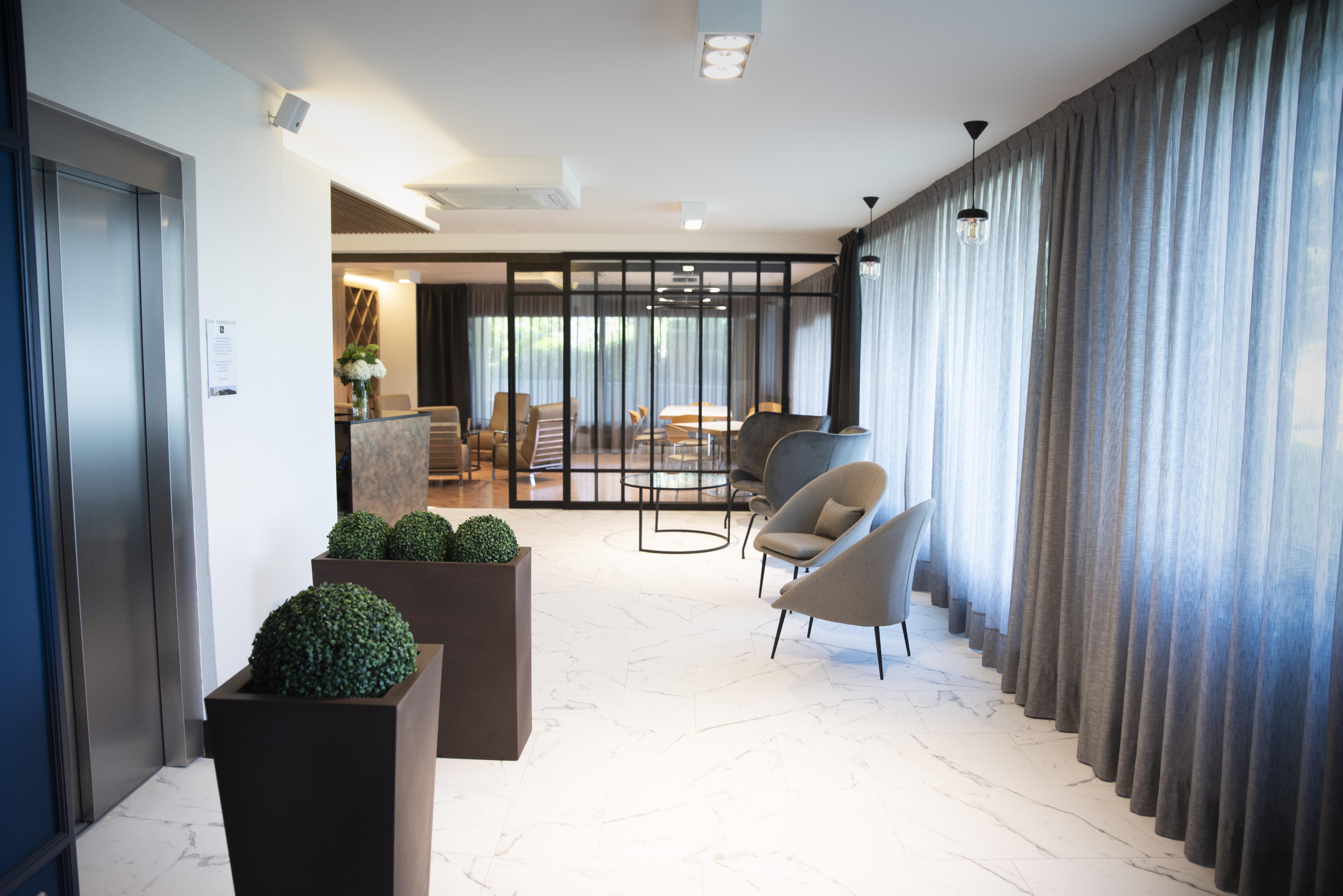 Hotel Avenida โอโกรูญา ภายนอก รูปภาพ