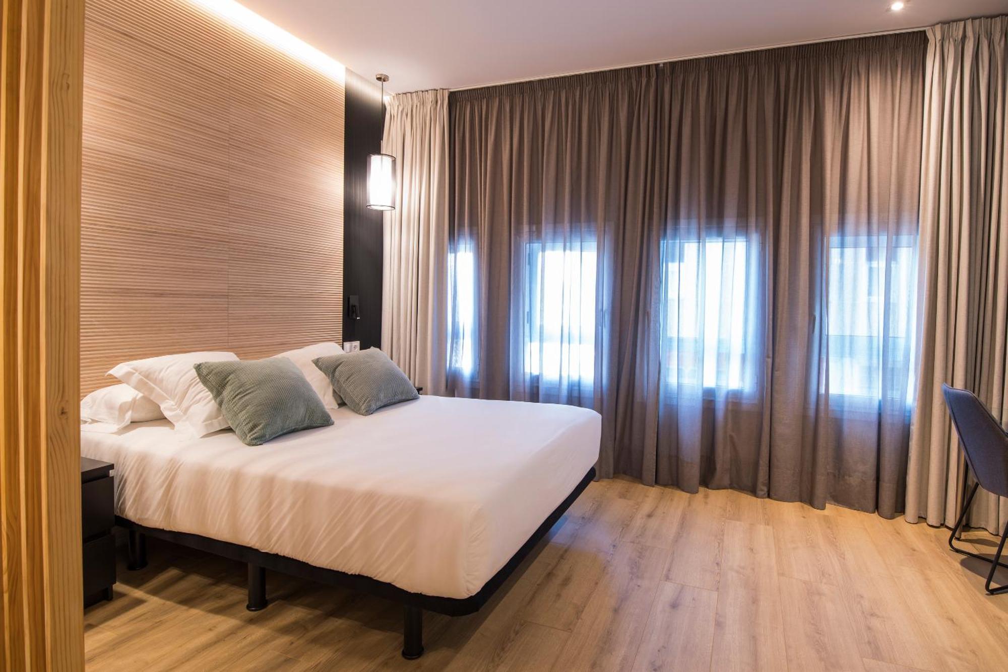 Hotel Avenida โอโกรูญา ภายนอก รูปภาพ